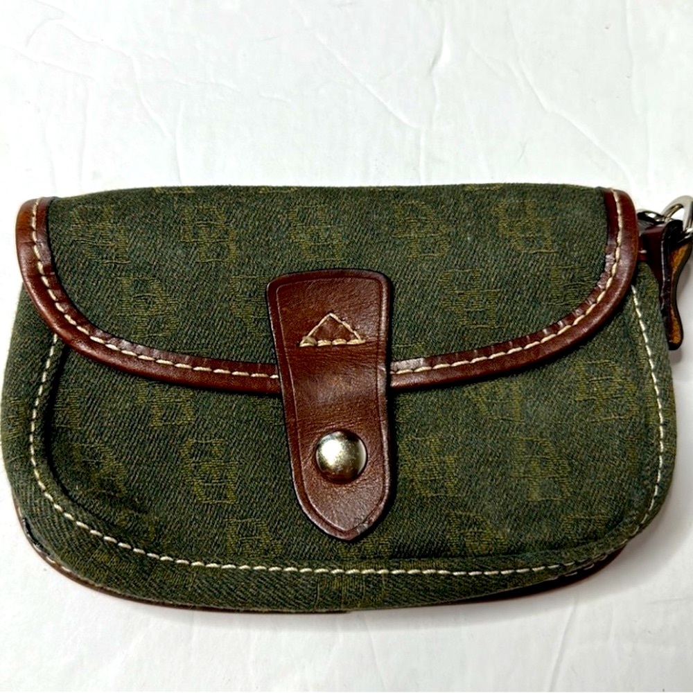 Vintage Dooney & Bourke wristlet
